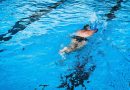 Instruktor pływania a postępy w nauce: Jak trener wpływa na rozwój umiejętności